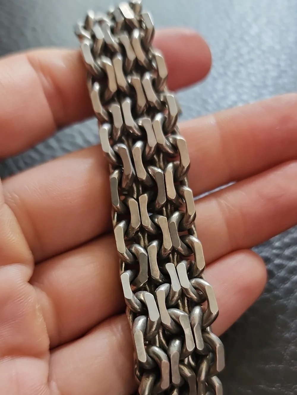 VTG Kramer Men's Polished Silver-Tone Chain Bracelet - Classic Link Design